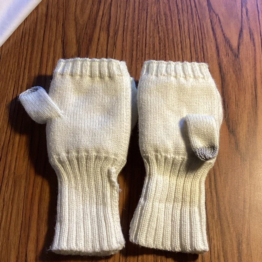 Cozy White Kids Mittens